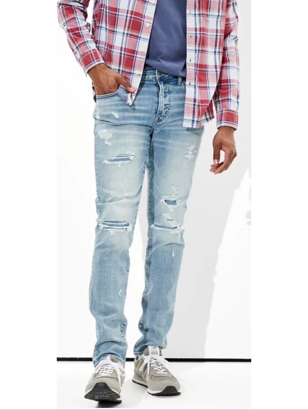 American Eagle Airflex + Patch Move Free  Slim Jeans Light Wash Size 26 × 28